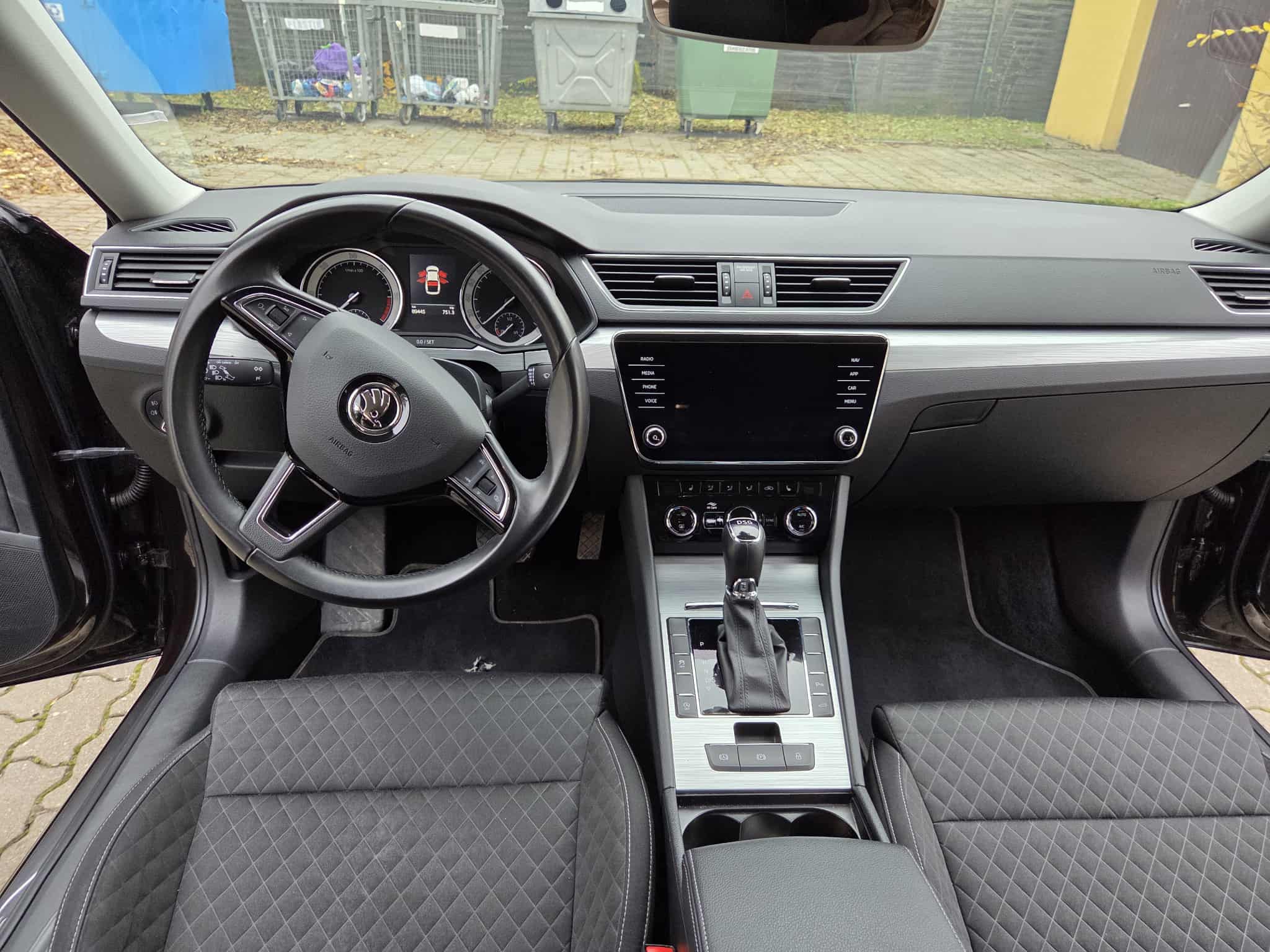 f63a5ca7-4af5-4ba9-92e1-4f06588070cd